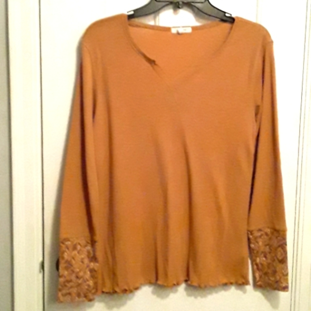 Maurices Geo Sleeve Ribbed Long Sleeve Top, L